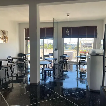 فندق Piccolo Di Ale 2*